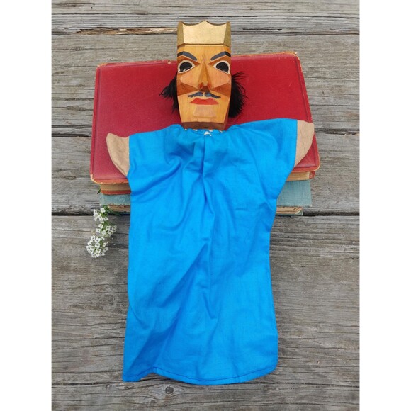Vintage Carved Wood Duke Hand Puppet, Collectable German Folk Art - Picture 7 of 10